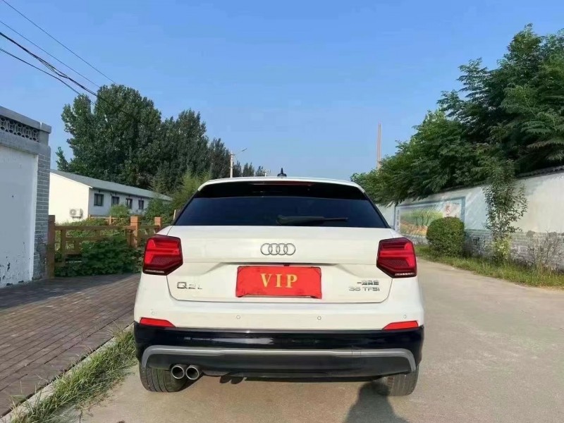 青岛20年奥迪Q29