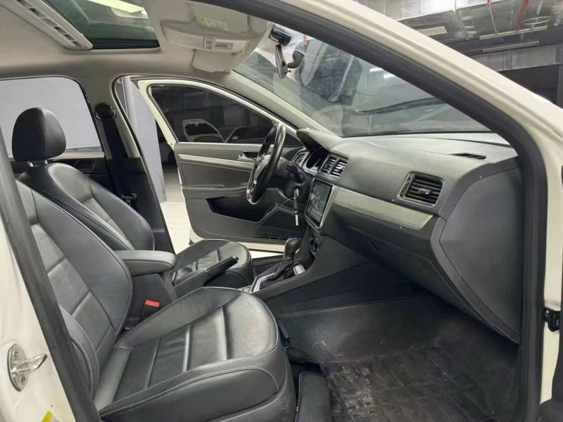 成都16年大众朗逸6