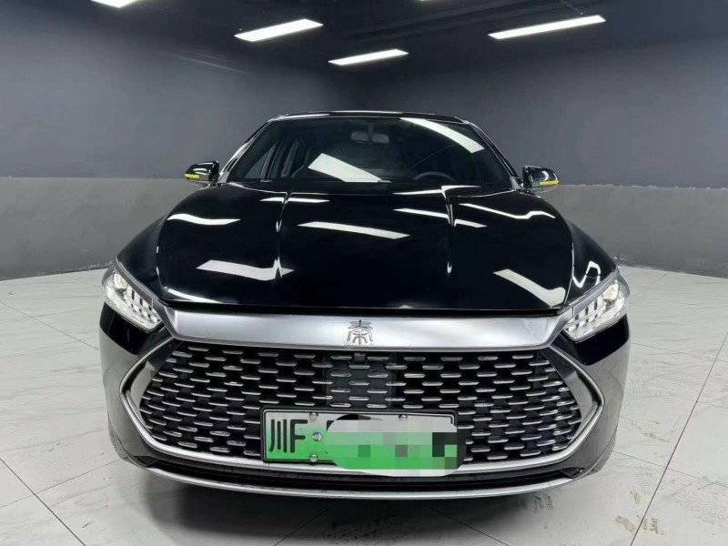 成都23年比亚迪秦1