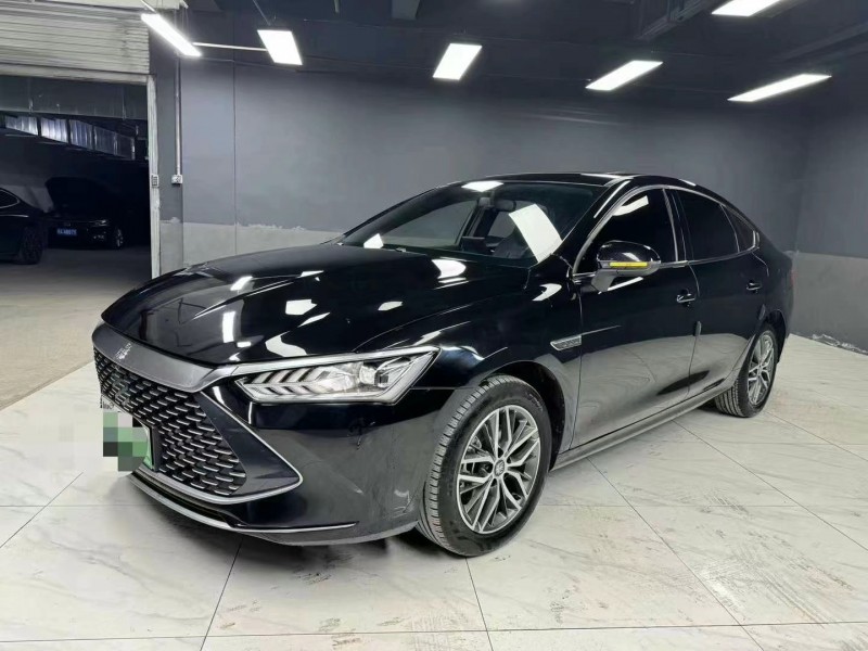 成都23年比亚迪秦2