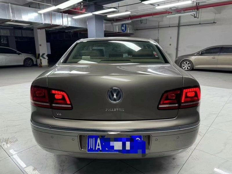 成都23年长安汽车UNI-V2