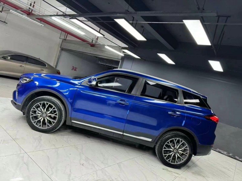 成都20年吉利博越3