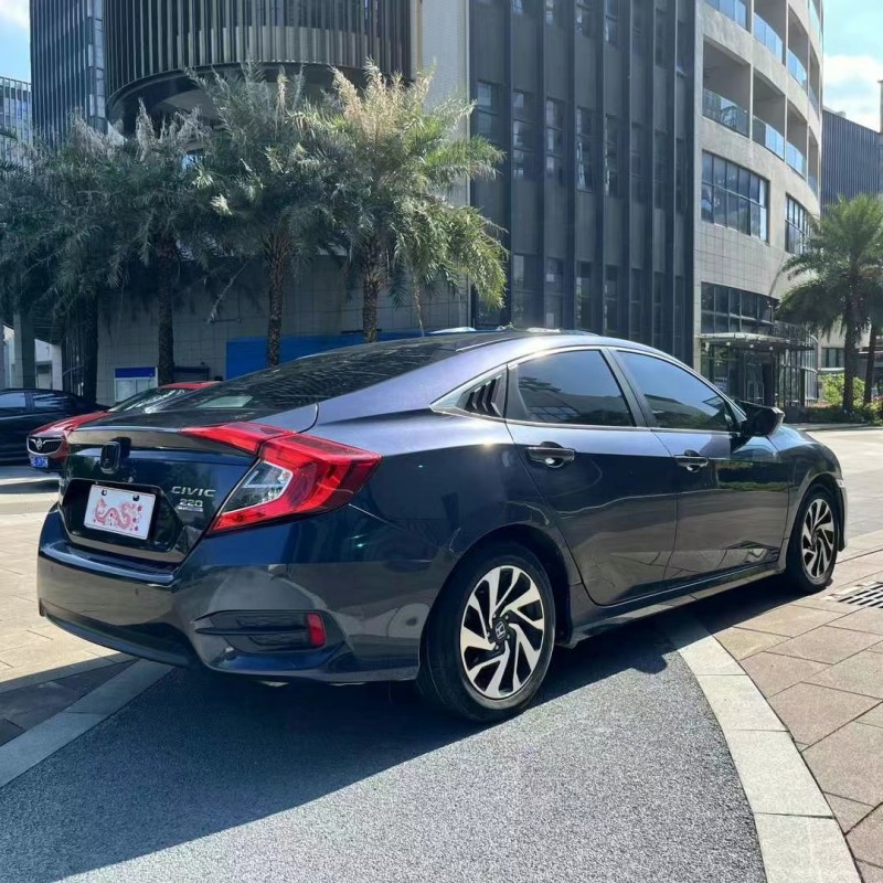 佛山18年本田思域7