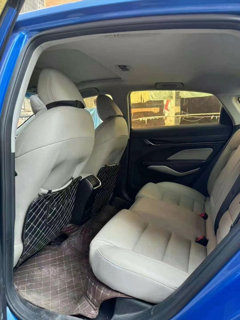 潍坊19年吉利缤瑞3