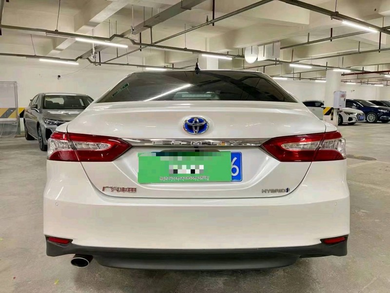 成都22年丰田凯美瑞9