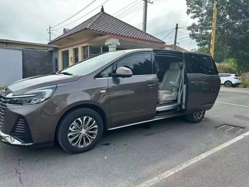 济宁24年别克GL84