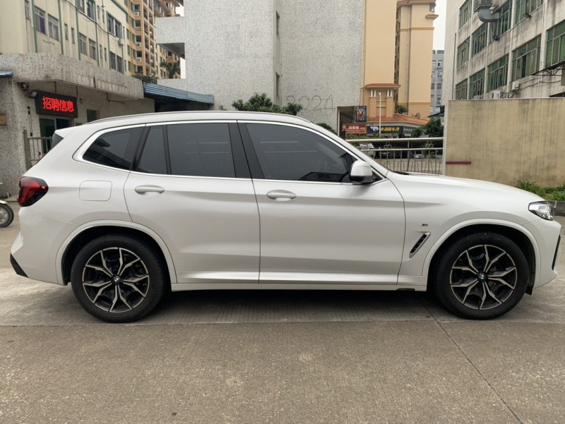 中山23年宝马X32