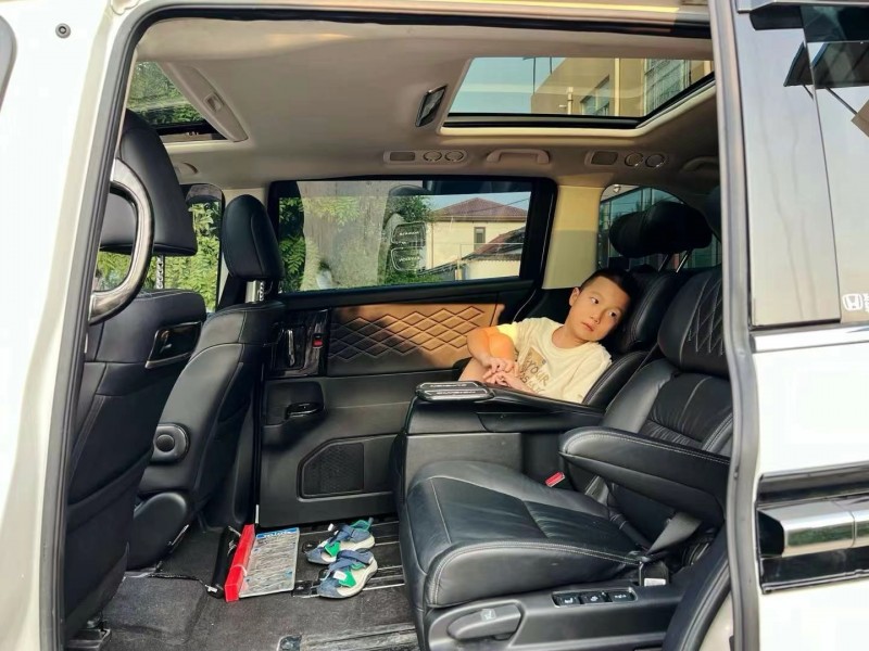 潍坊21年本田艾力绅5