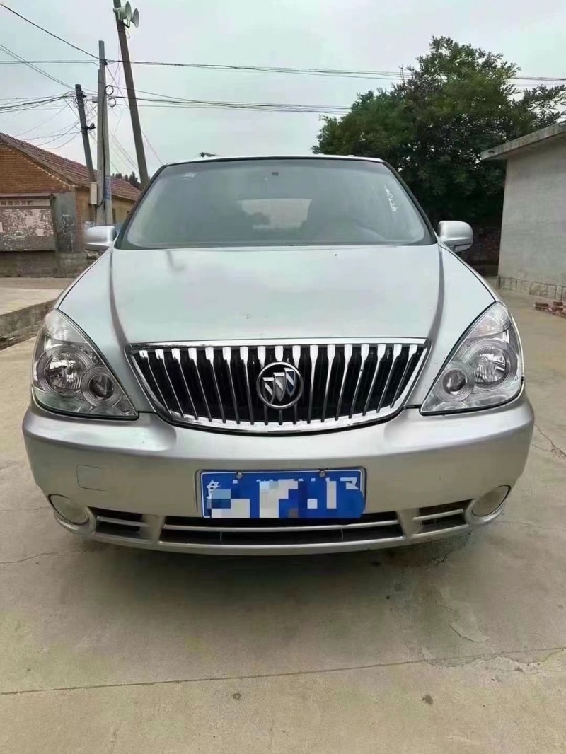 泰安14年别克GL81