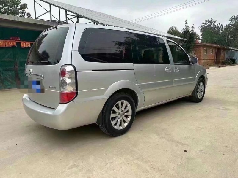 泰安14年别克GL89