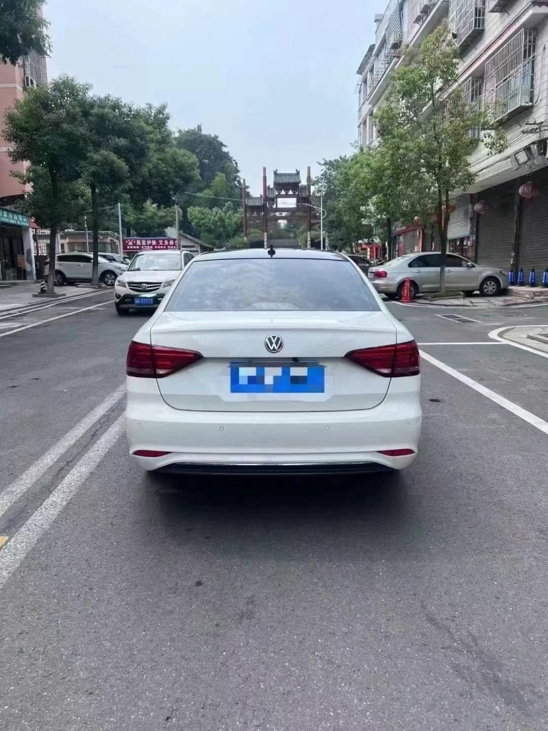 邵阳20年大众朗逸5