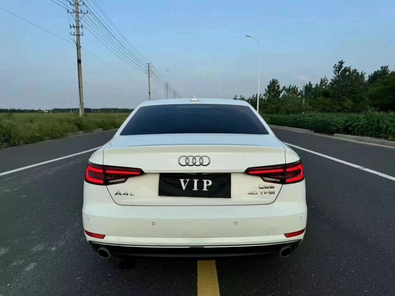 济宁18年奥迪A4L2