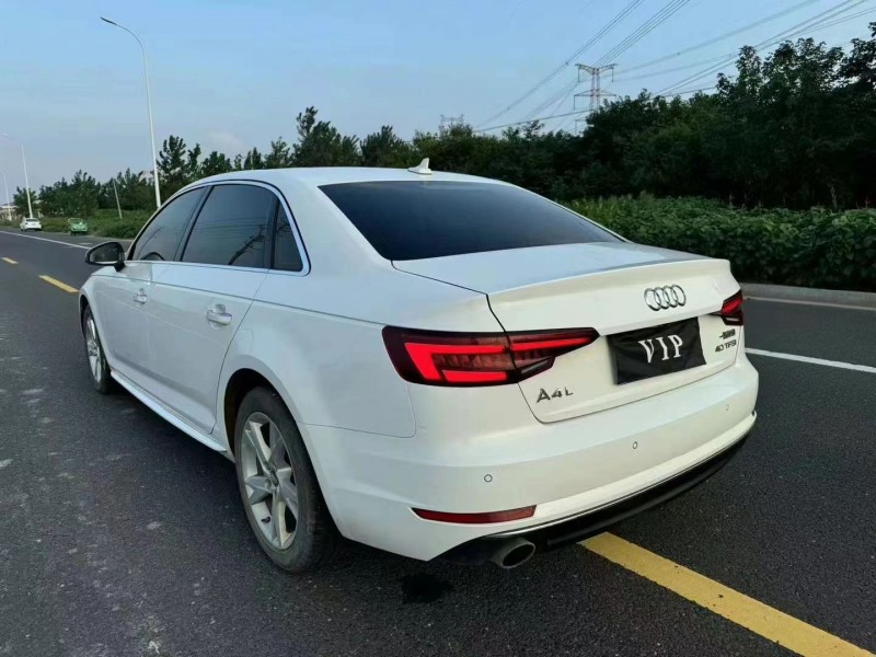 济宁18年奥迪A4L8