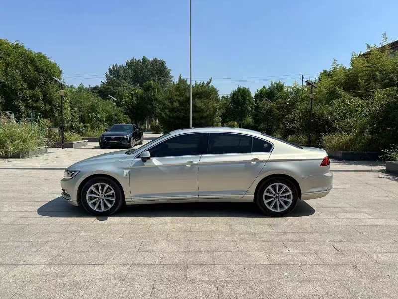 济南19年大众迈腾2