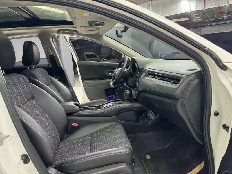 成都19年本田缤智6