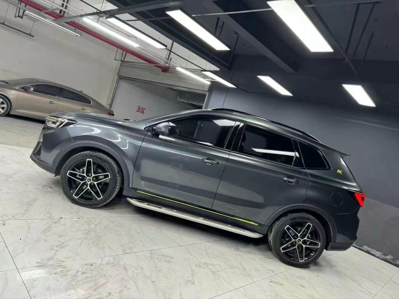 成都22年荣威RX53