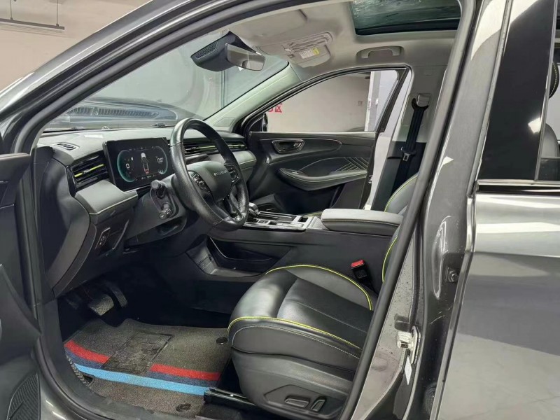 成都22年荣威RX56