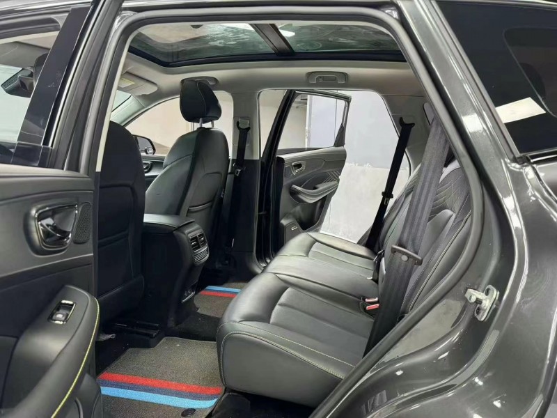 成都22年荣威RX59