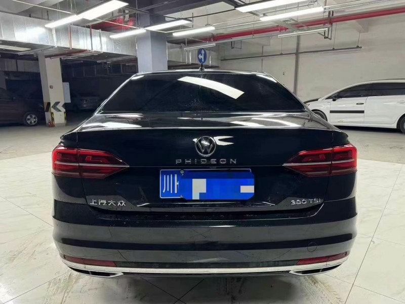 成都21年大众辉昂5