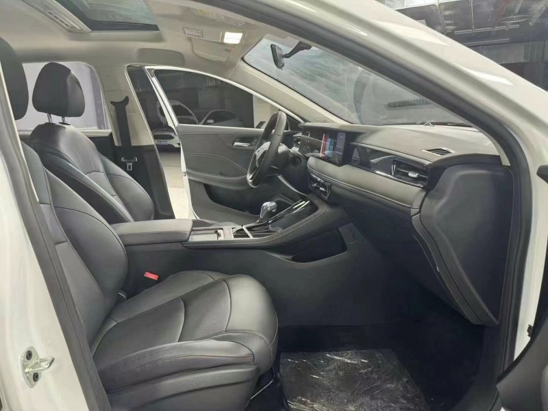 成都24年荣威i54