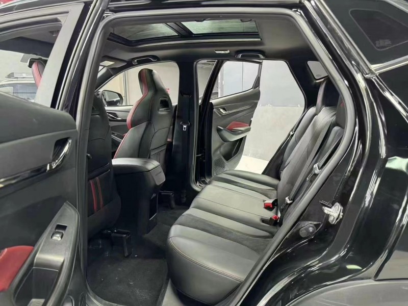 成都22年长安汽车欧尚7