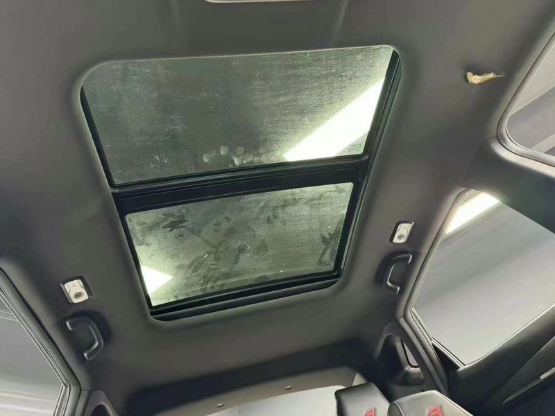 成都22年长安汽车欧尚8