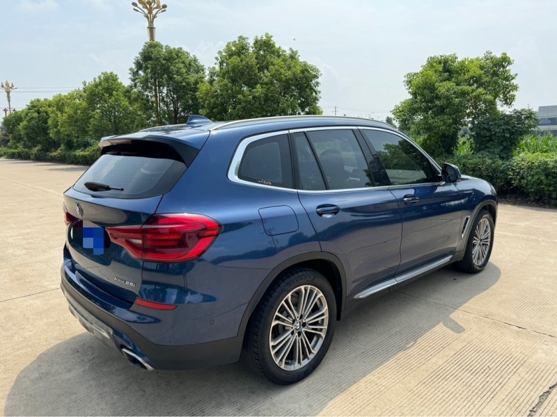 盐城19年宝马X34