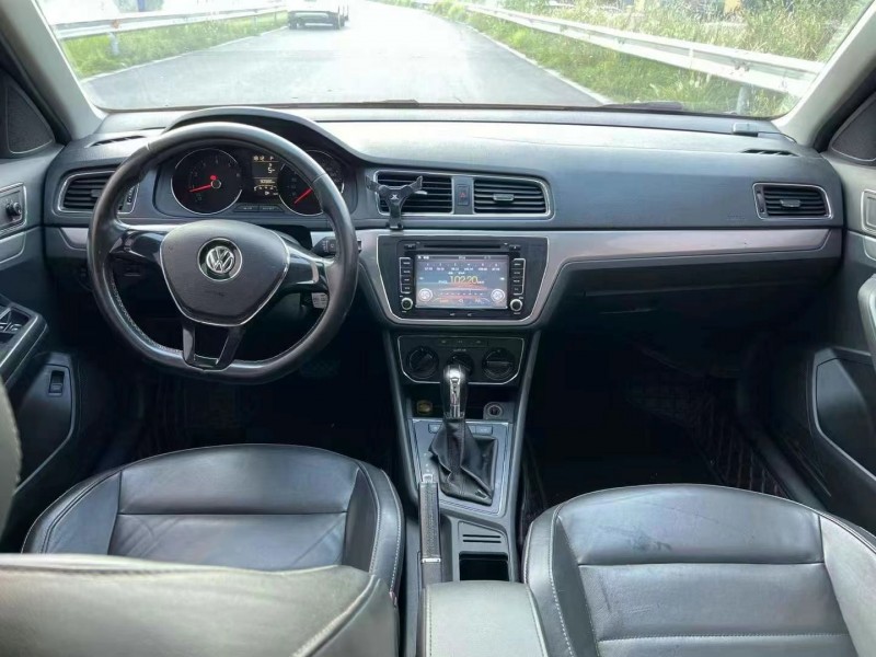 邵阳17年大众朗逸7