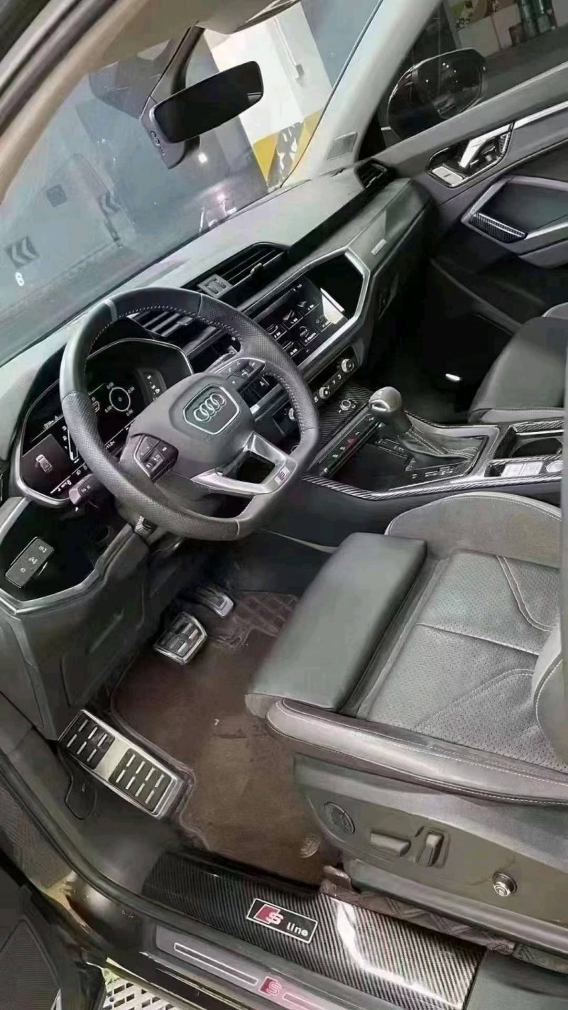 成都21年奥迪Q36