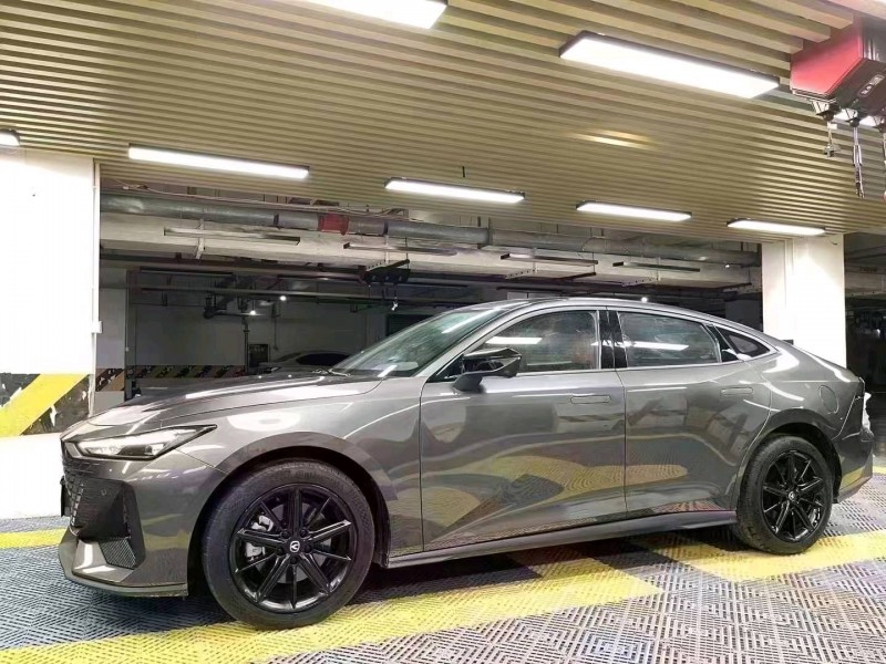 成都23年长安汽车UNI-V3