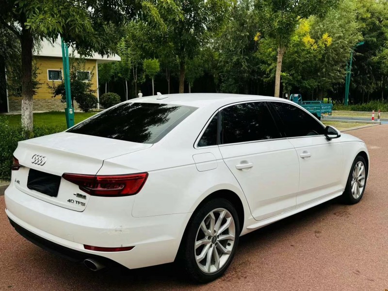 潍坊18年奥迪A4L9