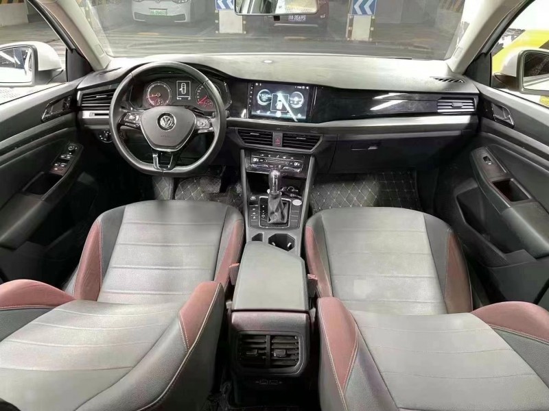 成都21年大众宝来9