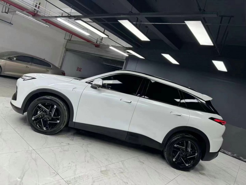 成都23年北汽制造魔方3