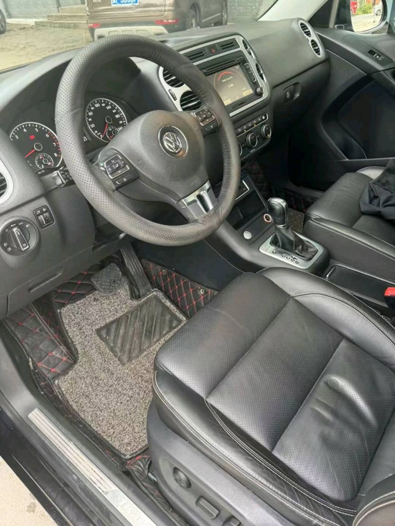 保定16年大众途观5