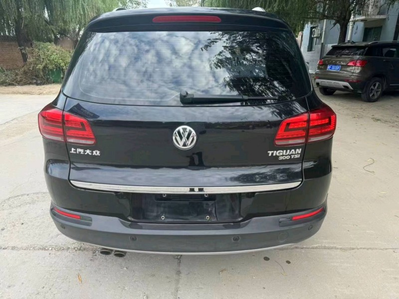 保定16年大众途观9