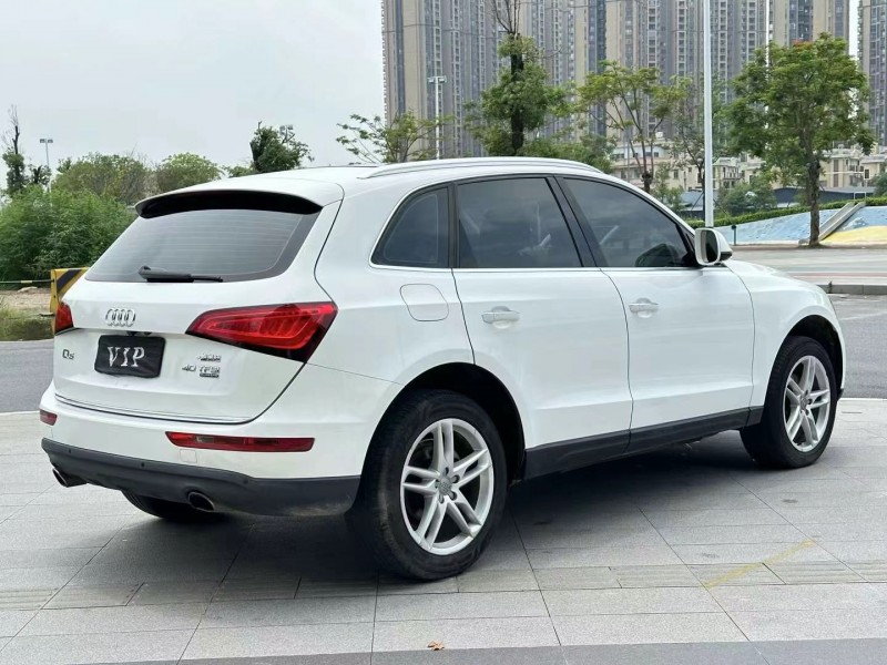 东莞17年奥迪Q58