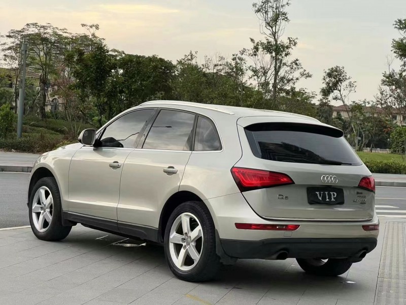 东莞16年奥迪Q58