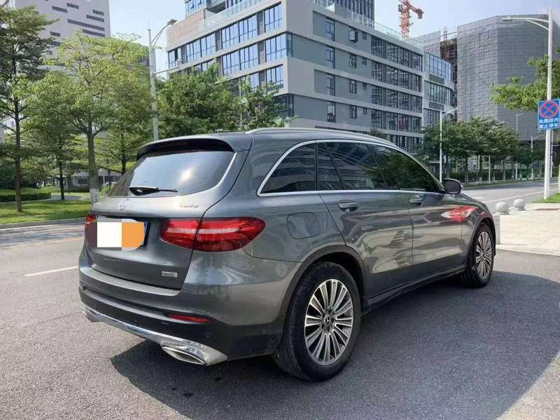广州17年奔驰GLC8