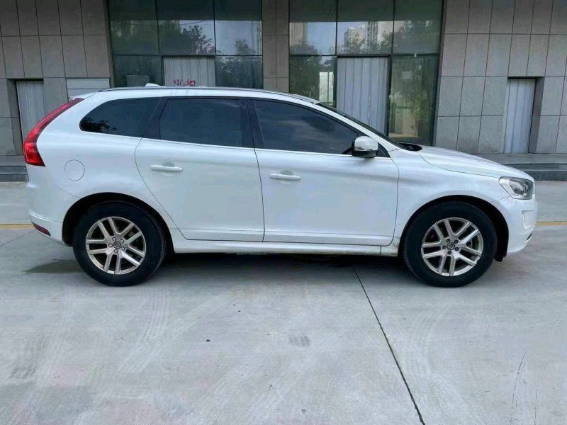 济宁17年沃尔沃XC604