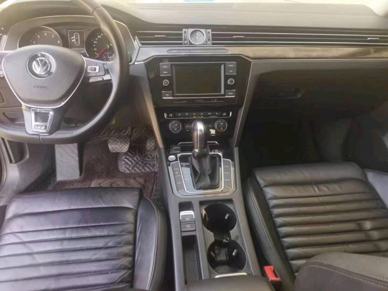 保定18年大众迈腾7