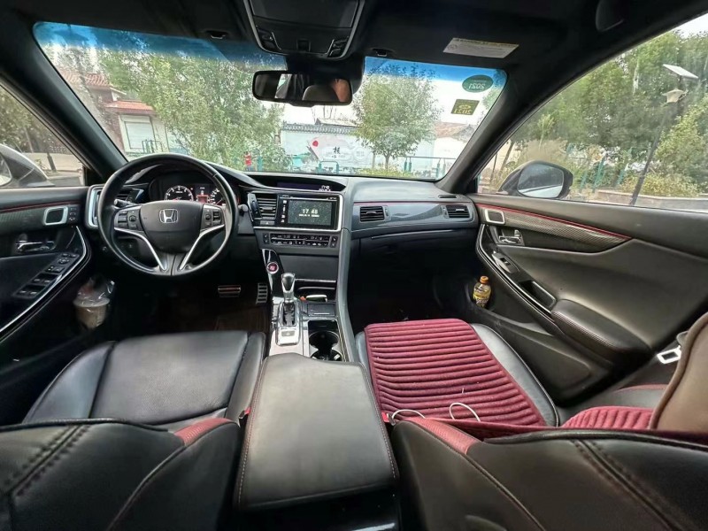 济南15年本田思铂睿5