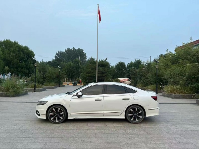 济南15年本田思铂睿7