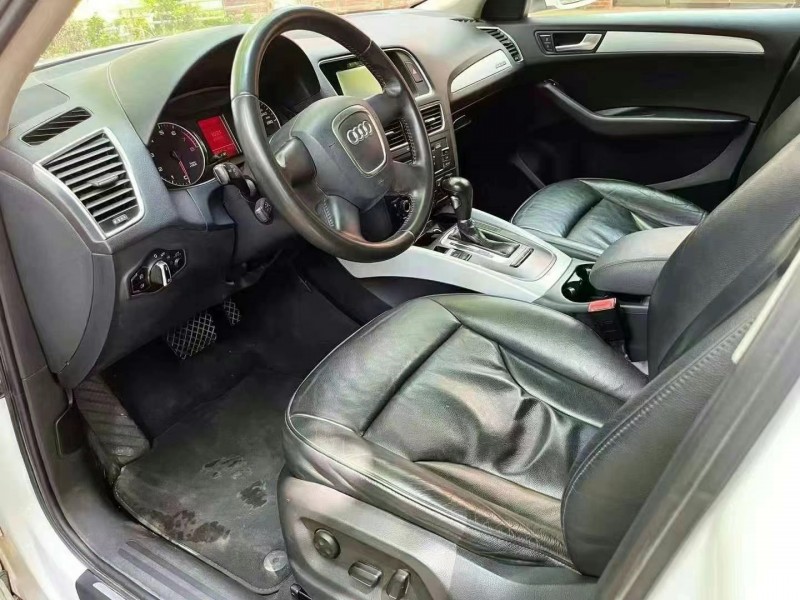 枣庄17年奥迪Q56