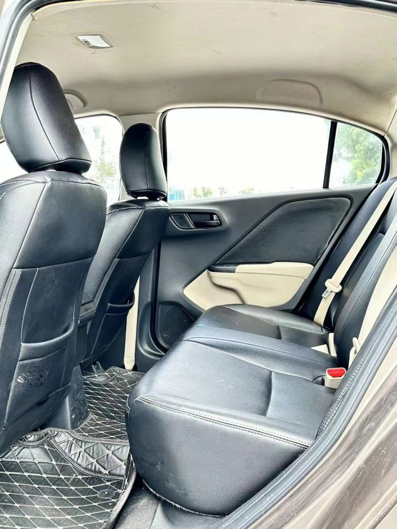 东莞19年本田哥瑞4