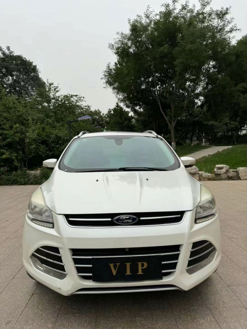 邢台16年福特翼虎1