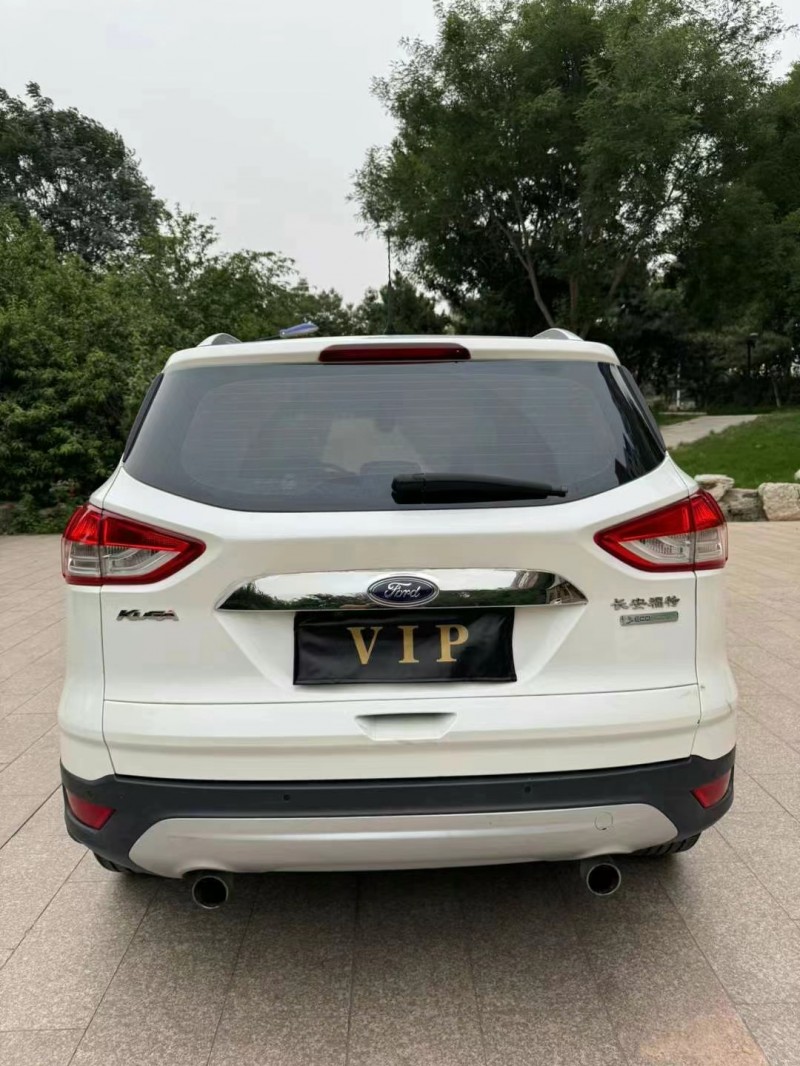 邢台16年福特翼虎9