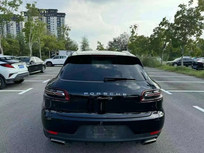 烟台14年保时捷Macan3