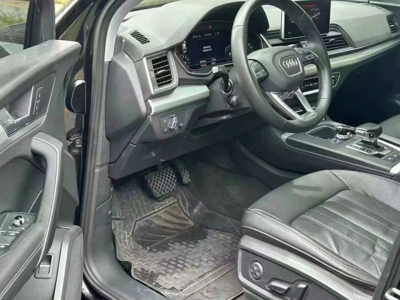 广州21年奥迪Q56