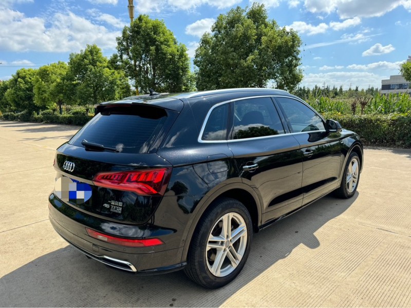 盐城20年奥迪Q54