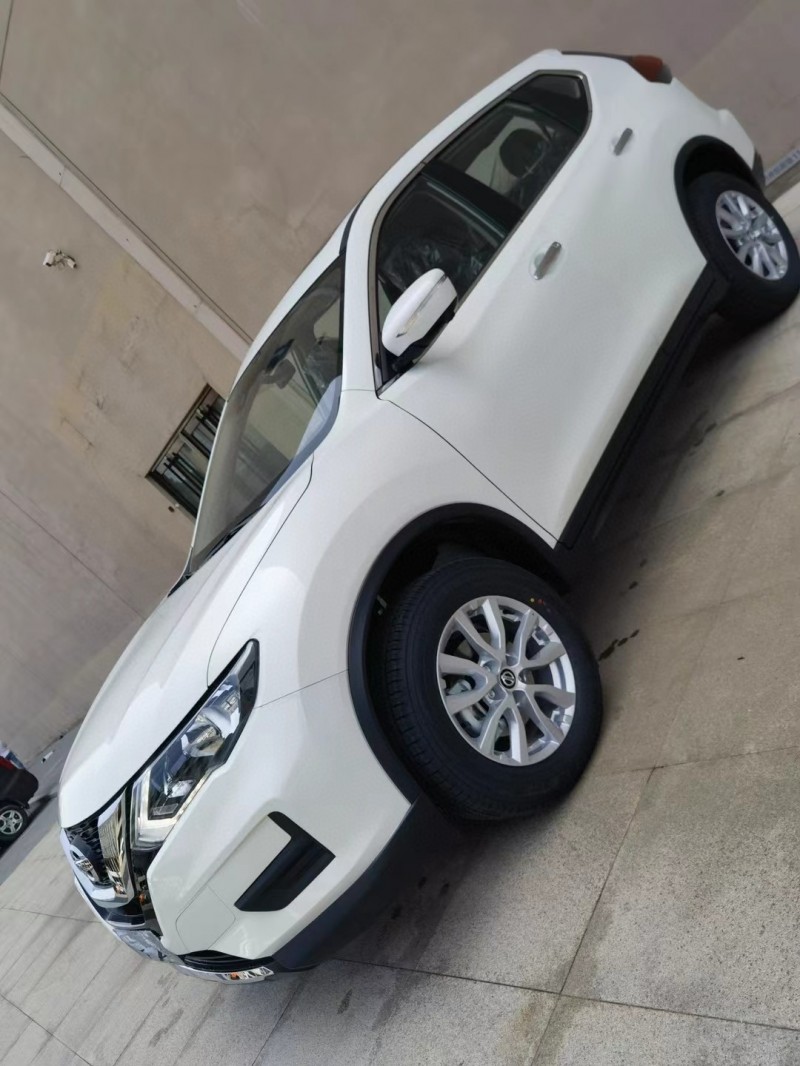 營口24年日產奇駿5